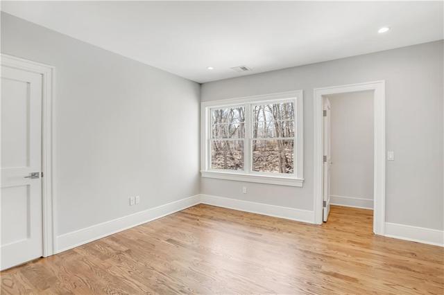 15 Railside Avenue, photo 22 of 36