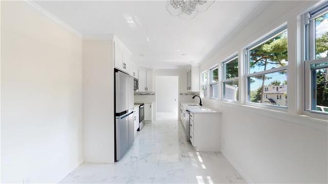 4 Oliver Avenue, photo 6 of 26